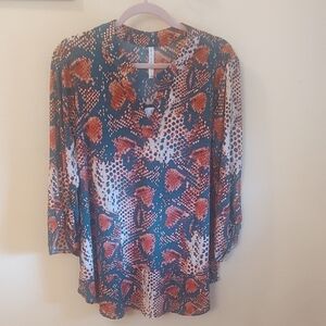 Dear Scarlett Relaxed V-Neck Tunic in Teal and Rust Print